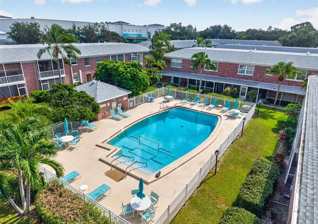 2nd image of 3585 41St Ter S, ST PETERSBURG, FL 33711