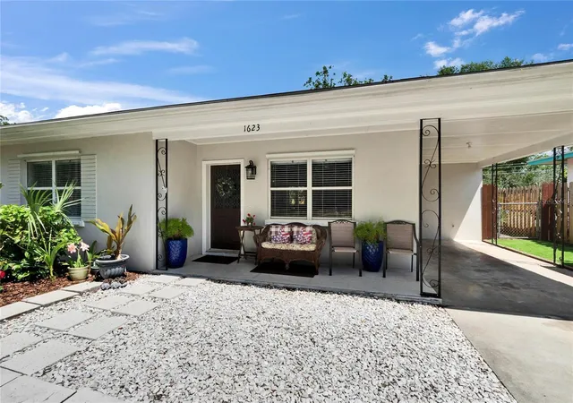 2nd image of 1623 San Mateo Dr, Dunedin, FL 34698 | MLS# TB8542065