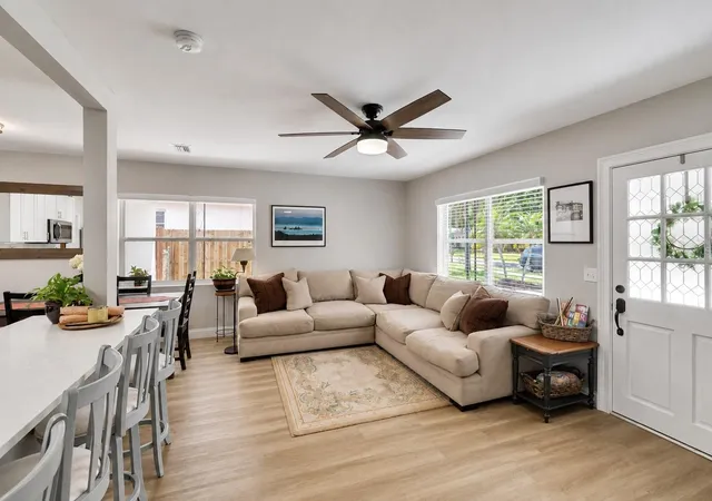 4th image of 1623 San Mateo Dr, Dunedin, FL 34698 | MLS# TB8542065