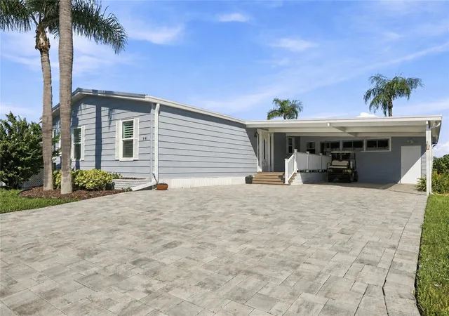 2nd image of 94 King Arthur Dr, Nokomis, FL 34275 | MLS# A4703928