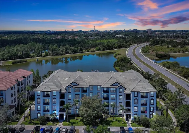 Listing Photo 2 - Condo for sale in building located at 4126 Breakview Dr, Orlando, FL 32819 - Unit #30701