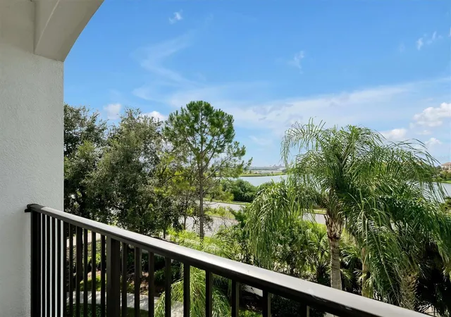 Listing Photo 4 - Condo for sale in building located at 4126 Breakview Dr, Orlando, FL 32819 - Unit #30701
