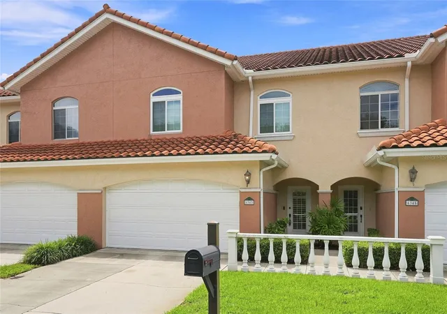 Photo 2 of Townhouse for sale at 6343 Vista Verde Dr E, Gulfport, FL 33707 | MLS# TB8542084 | Listing updated on 2026-09-05