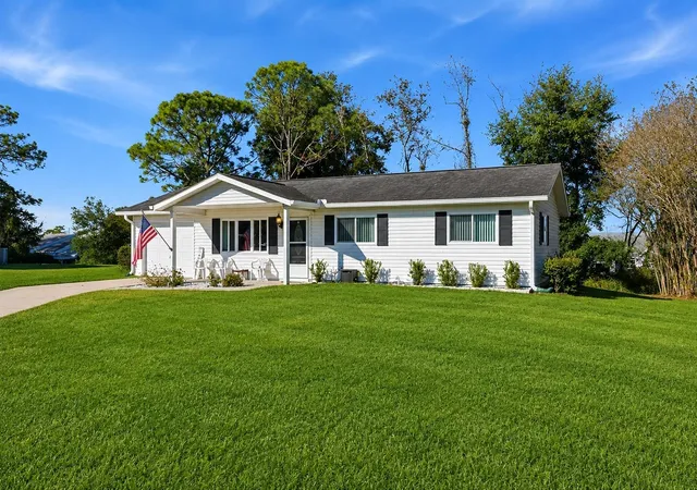 Photo 1 of Single family home for sale at 8571 Sw 105th Pl, Ocala, FL 34481 | MLS# OM730984 | Listing updated on 2026-09-15