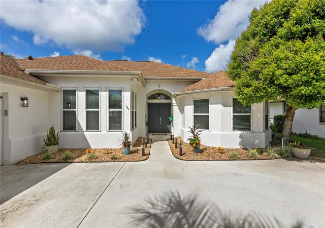 Photo 2 of Sale Pending at 17 Collington Ct, Palm Coast, FL 32137 | MLS# FC320943 | Listing updated on 2026-09-06