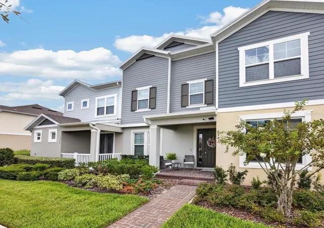 Photo 3 of Townhouse for sale at 6982 Twilight Bay Dr, Winter Garden, FL 34787 | MLS# O6436292 | Listing updated on 2026-09-26
