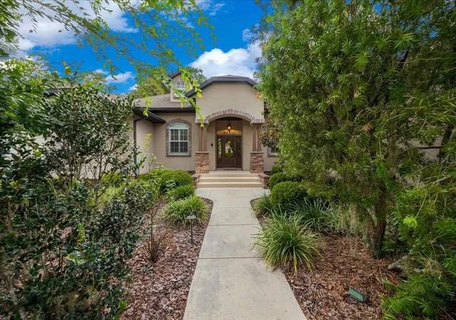 Photo 3 of Single family home for sale at 929 SE 41st Street, Ocala, FL 34480 | MLS# OM730991 | Listing updated on 2026-09-17