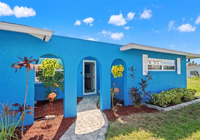 Photo 3 of Single family home for sale at 4114 Orchid Dr, Hernando Beach, FL 34607 | MLS# TB8542103 | Listing updated on 2026-09-02