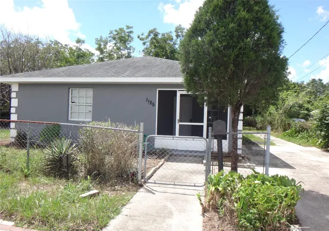 Photo 1 of Single family home for sale at 1125 Britts Ln, Bartow, FL 33830 | MLS# TB8542109 | Listing updated on 2026-10-15