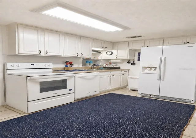 Photo 4 of Single family home for sale at 21994 Ne 106Th Ave, Fort Mc Coy, FL 32134 | MLS# OM731001 | Listing updated on 2026-09-30