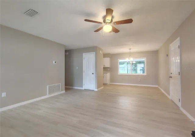 Photo 3 of Single family home for sale at 904 Hickory Ave, Fruitland Park, FL 34731 | MLS# G5116920 | Listing updated on 2026-09-21