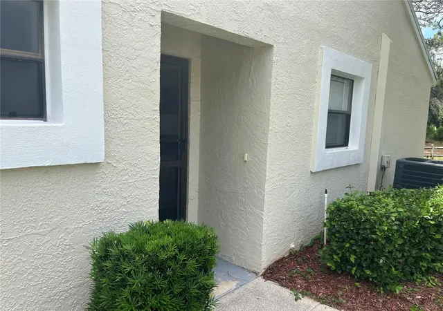 3rd image of 9410 Nakoma Wy #H, Weeki Wachee, FL 34613 | MLS# W7888879
