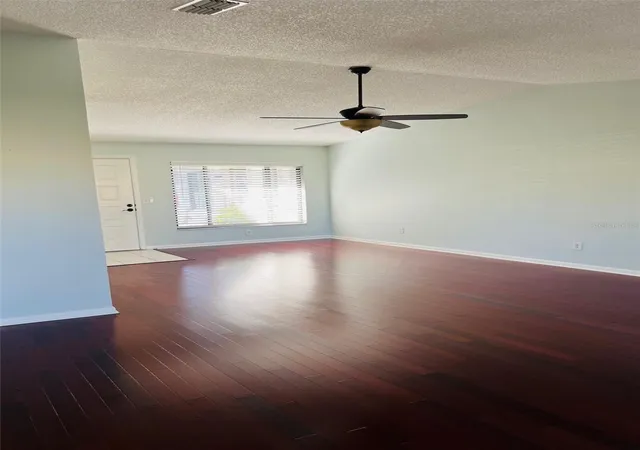 Photo 4 of House for sale at 1693 Nash Ct, Dunedin, FL 34698 | MLS# TB8542116 | Listing updated on 2026-10-28