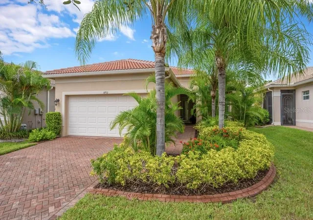 Photo 3 of Single family home for sale at 4952 Sandy Glen Wy, Wimauma, FL 33598 | MLS# TB8542117 | Listing updated on 2026-09-17