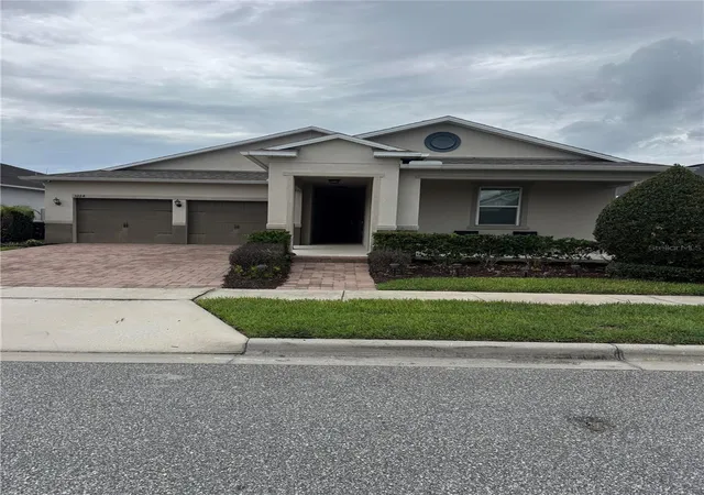 Photo 1 of Sale Pending at 3224 Irish Peach Dr, Winter Garden, FL 34787 | MLS# O6436309 | Listing updated on 2026-08-26
