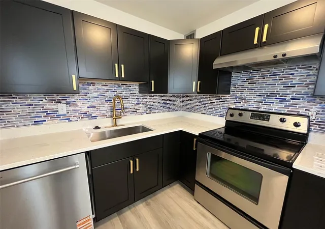 Photo 3 of Condo for sale at 3300 Fox Chase Cir N #219, Palm Harbor, FL 34683 | MLS# TB8542126 | Listing updated on 2026-09-15