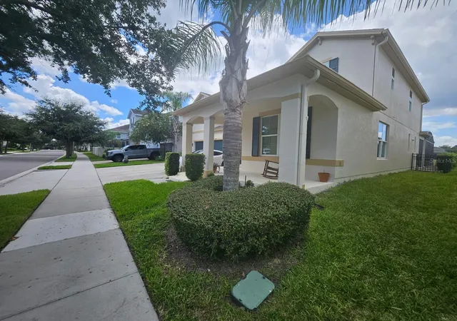 Photo 4 of Single family home for sale at 5620 Mangrove Cove Ave, Winter Garden, FL 34787 | MLS# O6436319 | Listing updated on 2026-08-25