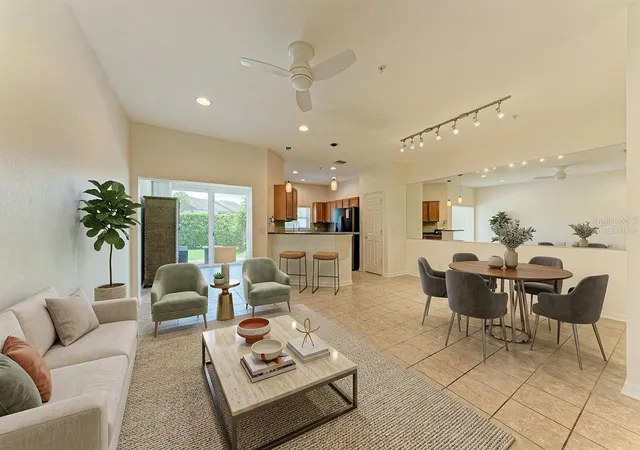4th image of 1510 Grantham Dr, Sarasota, FL 34234 | MLS# A4703943