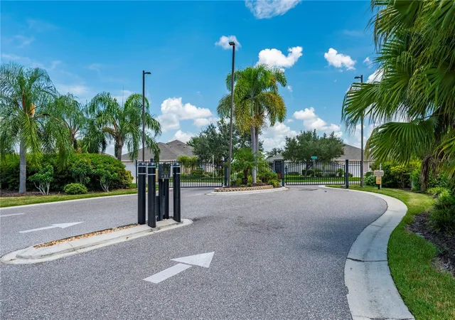 Photo 3 of Single family home for sale at 3541 Lakewood Blvd, North Port, FL 34287 | MLS# C7529939 | Listing updated on 2026-08-31