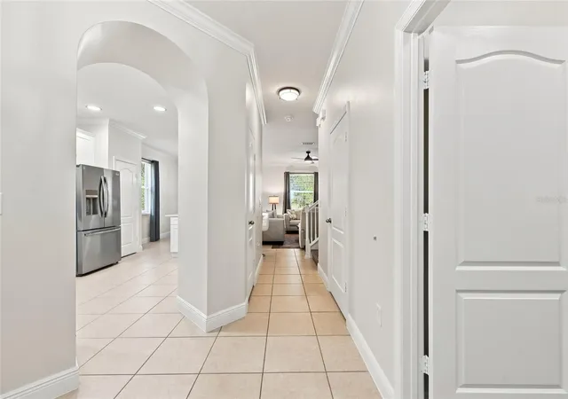 Photo 5 of Townhouse for sale at 1424 Scarlet Oak Loop, Winter Garden, FL 34787 | MLS# O6436325 | Listing updated on 2026-08-28