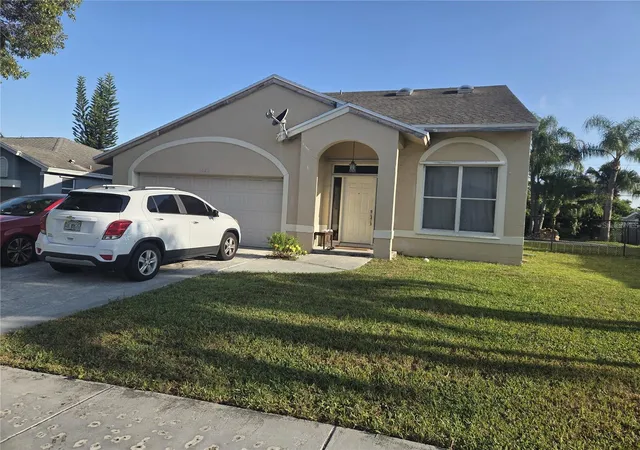 Photo 2 of Single family home for sale at 1023 Nw 6th Avenue, Boynton Beach, FL 33426 | MLS# O6436328 | Listing updated on 2026-10-08