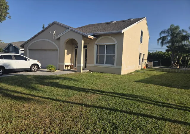 Photo 3 of Single family home for sale at 1023 NW 6th Avenue, Boynton Beach, FL 33426 | MLS# O6436328 | Listing updated on 2026-10-08