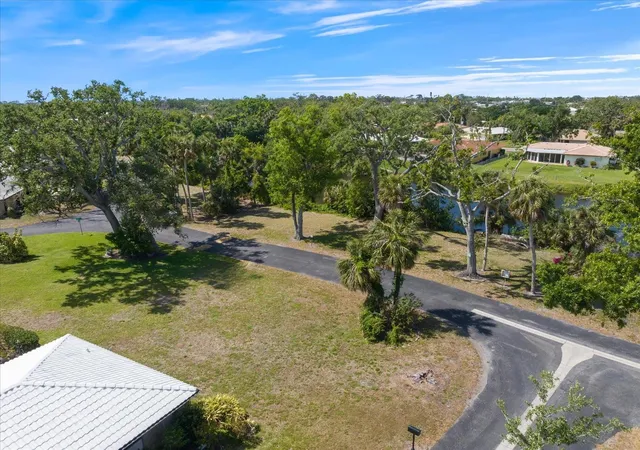 2nd image of 531 Villa Park Dr #531, Nokomis, FL 34275 | MLS# A4703946