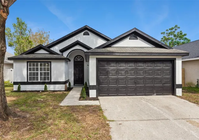 Photo 1 of Sale Pending at 2287 Pebblewood Dr, Apopka, FL 32703 | MLS# O6436330 | Listing updated on 2026-09-02