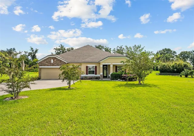 Photo 1 of Single family home for sale at 5615 Sw 215th Terrace, Newberry, FL 32669 | MLS# GC542980 | Listing updated on 2026-10-10