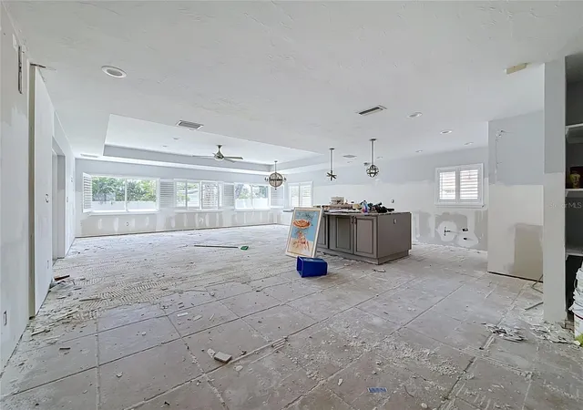 2nd image of 2010 Bayou Grande Blvd Ne, St Petersburg, FL 33703 | MLS# A4703949