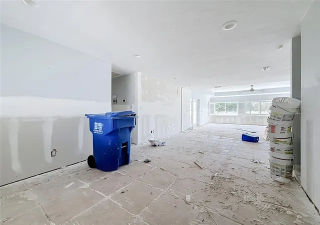 Photo 4 of Single family home for sale at 2010 Bayou Grande Blvd Ne, St Petersburg, FL 33703 | MLS# A4703949 | Listing updated on 2026-10-01