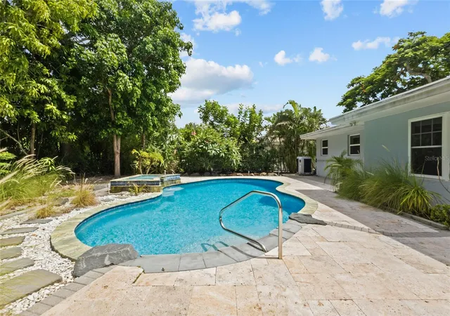 Photo 3 of Single family home for sale at 3536 Jaffa Dr, Sarasota, FL 34239 | MLS# N6145472 | Listing updated on 2026-09-30
