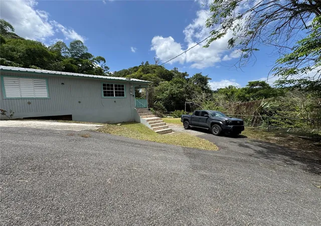 Photo 4 of Single family home for sale at 131 Guilarte, Adjuntas, PR 00601 | MLS# PR9123670 | Listing updated on 2026-08-26