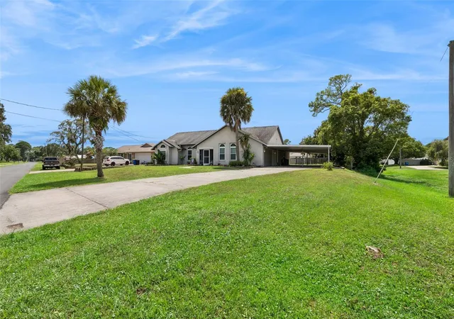 Photo 3 of Single family home for sale at 2504 Glenwood Dr, Edgewater, FL 32141 | MLS# O6436350 | Listing updated on 2026-09-03