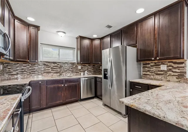 Photo 2 of Single family home for sale at 37913 Wicklow Ave, Zephyrhills, FL 33541 | MLS# TB8542174 | Listing updated on 2026-10-04