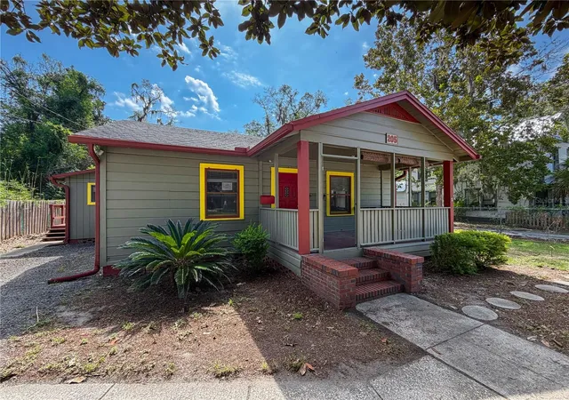4th image of 205 Ne 9Th St, Gainesville, FL 32601 | MLS# GC542982