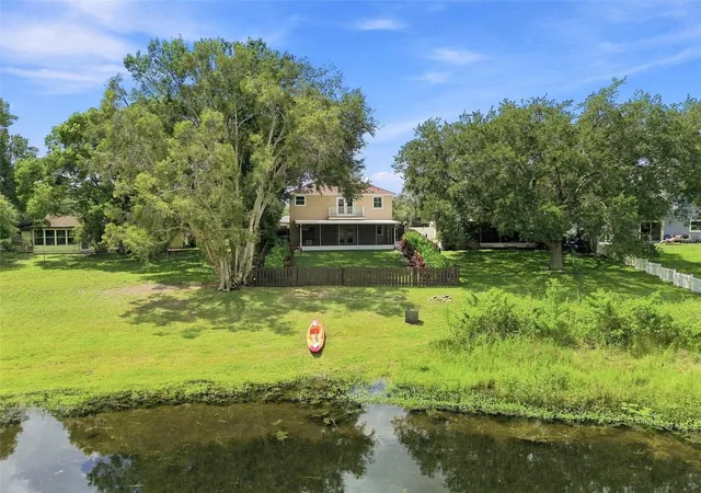Photo 2 of Single family home for sale at 1109 S Pine Lake Dr, Tampa, FL 33612 | MLS# TB8542180 | Listing updated on 2026-08-30
