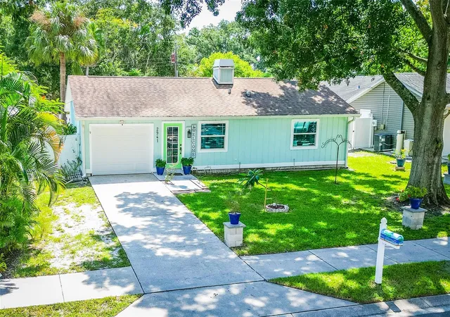 Photo 1 of Single family home for sale at 2941 Bay View Dr, Safety Harbor, FL 34695 | MLS# TB8542181 | Listing updated on 2026-10-04