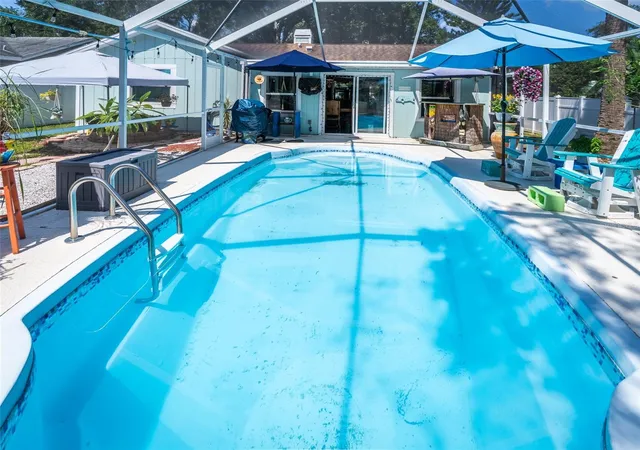 Photo 3 of Single family home for sale at 2941 Bay View Dr, Safety Harbor, FL 34695 | MLS# TB8542181 | Listing updated on 2026-10-04