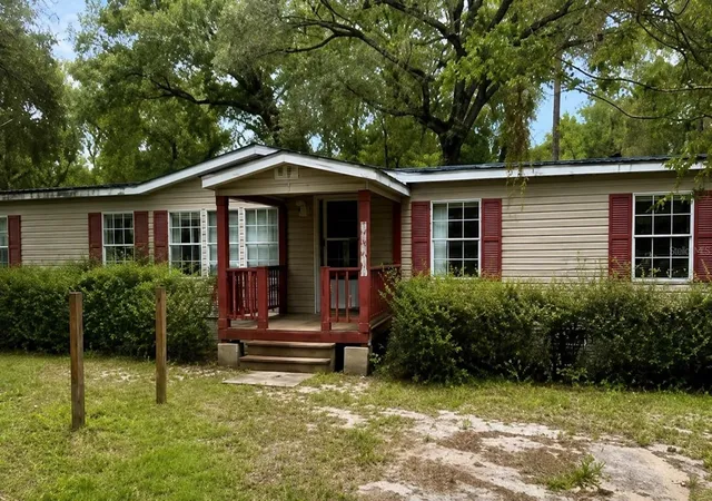 1st image of 15171 Ne 154th Ln, Fort Mc Coy, FL 32134 | MLS# TB8542182