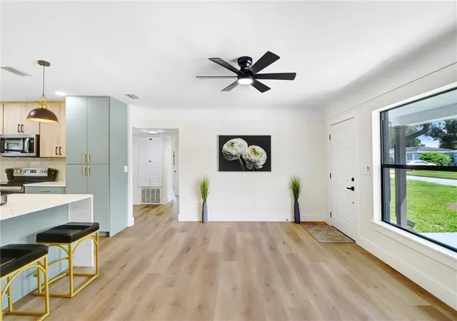 Photo 4 of Single family home for sale at 1800 Cardinal Dr, Clearwater, FL 33759 | MLS# TB8542186 | Listing updated on 2026-09-21