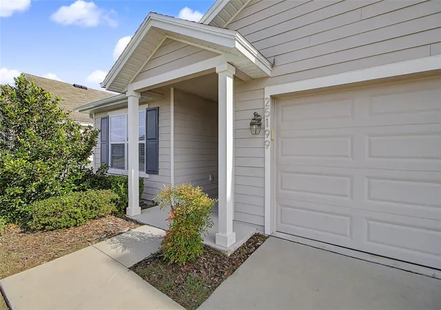 Photo 3 of Single family home for sale at 25199 Nw 8th Rd, Newberry, FL 32669 | MLS# GC542983 | Listing updated on 2026-10-03