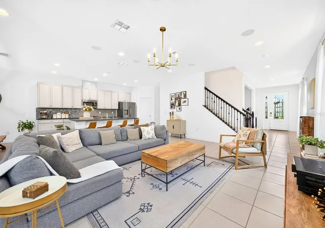 Photo 4 of Single family home for sale at 8205 Bayliss Ct, Orlando, FL 32825 | MLS# O6436365 | Listing updated on 2026-09-13