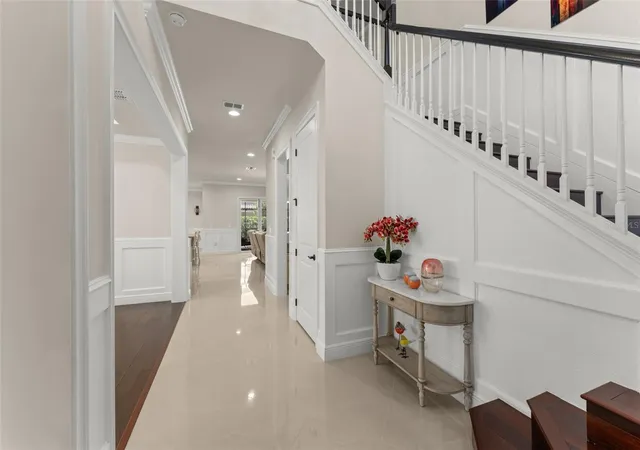 Photo 4 of Single family home for sale at 8498 Morehouse Dr, Orlando, FL 32836 | MLS# O6436366 | Listing updated on 2026-10-07