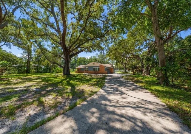 3rd image of 13366 108Th Ave, Largo, FL 33774 | MLS# TB8542190