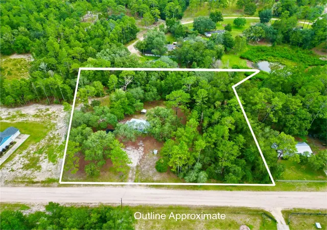 Photo 40 of Manufactured home for sale at 107 Crystal Lake Dr, Melrose, FL 32666 | MLS# GC542984 | Listing updated on 2026-08-26