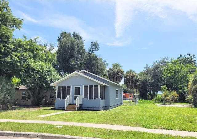 1st image of 1542 29th St, Sarasota, FL 34234 | MLS# A4703968