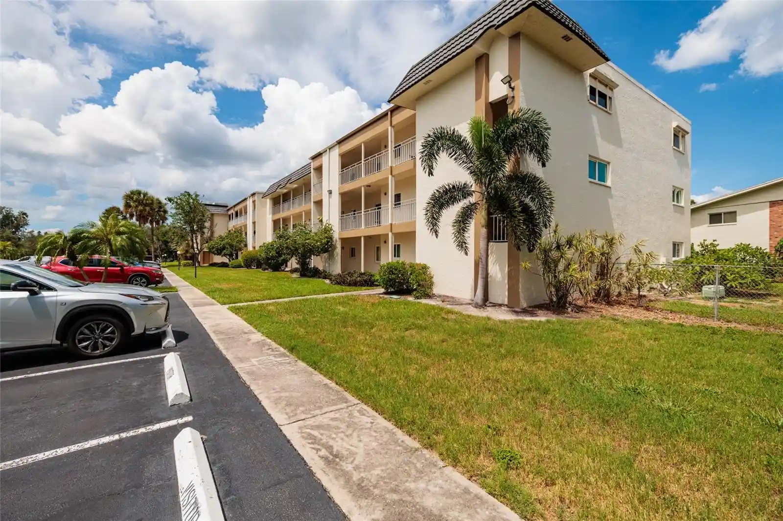 Listing Photo 30 - Condo for sale in 4595 Chancellor St Ne located at 4595 Chancellor St Ne, St. Petersburg, FL 33703 - Unit #114