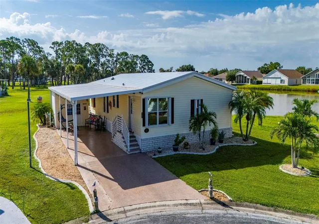 Photo 2 of Manufactured home for sale at 1000 Kings Hwy #262, Port Charlotte, FL 33980 | MLS# C7529954 | Listing updated on 2026-10-08