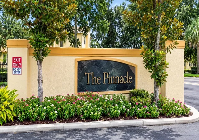 Photo 3 of Condo for sale at 5610 Pinnacle Heights Cir #309, Tampa, FL 33624 | MLS# TB8542198 | Listing updated on 2026-09-30